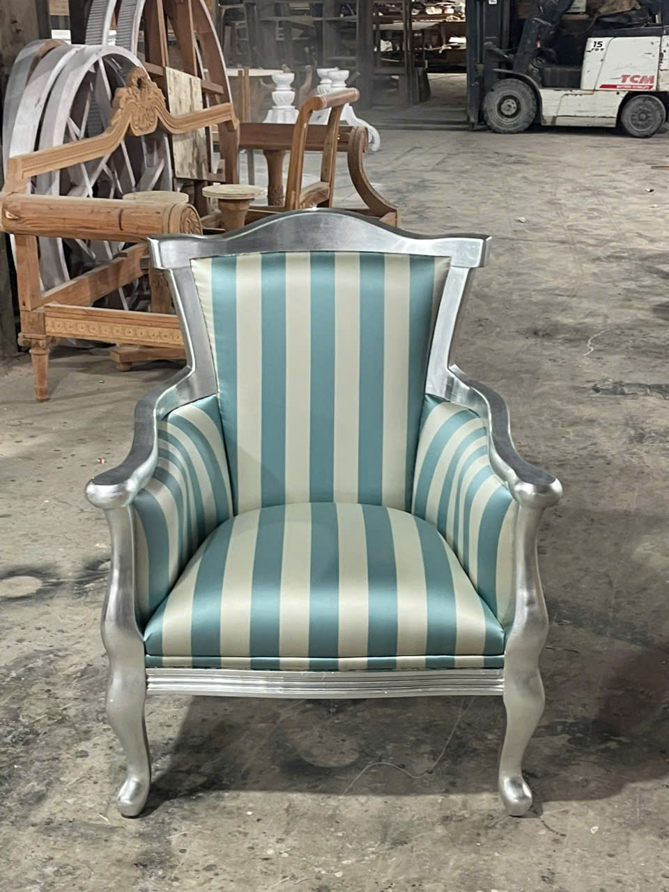 SOFA ĐƠN CỔ ĐIỂN LOUIS 15 DÁT BẠC- ARMCHAIR LOUIS 15
